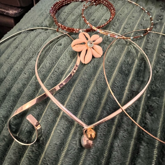 𝓔𝓵𝓮𝓰𝓪𝓷𝓽 𝓖𝓸𝓵𝓭 𝓪𝓷𝓭 𝓼𝓲𝓵𝓿𝓮𝓻 𝓦𝓸𝓶𝓮𝓷'𝓢 𝓳𝓮𝔀𝓮𝓵𝓻𝔂 𝓫𝓾𝓷𝓭𝓵𝓮 - Picture 3 of 14